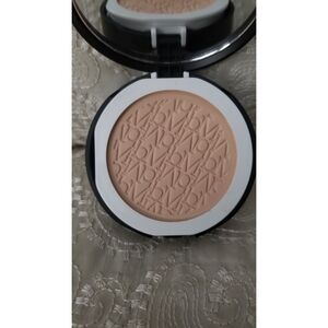 Bare Minerals pressed power foundation MEDIUM BEIGE 12